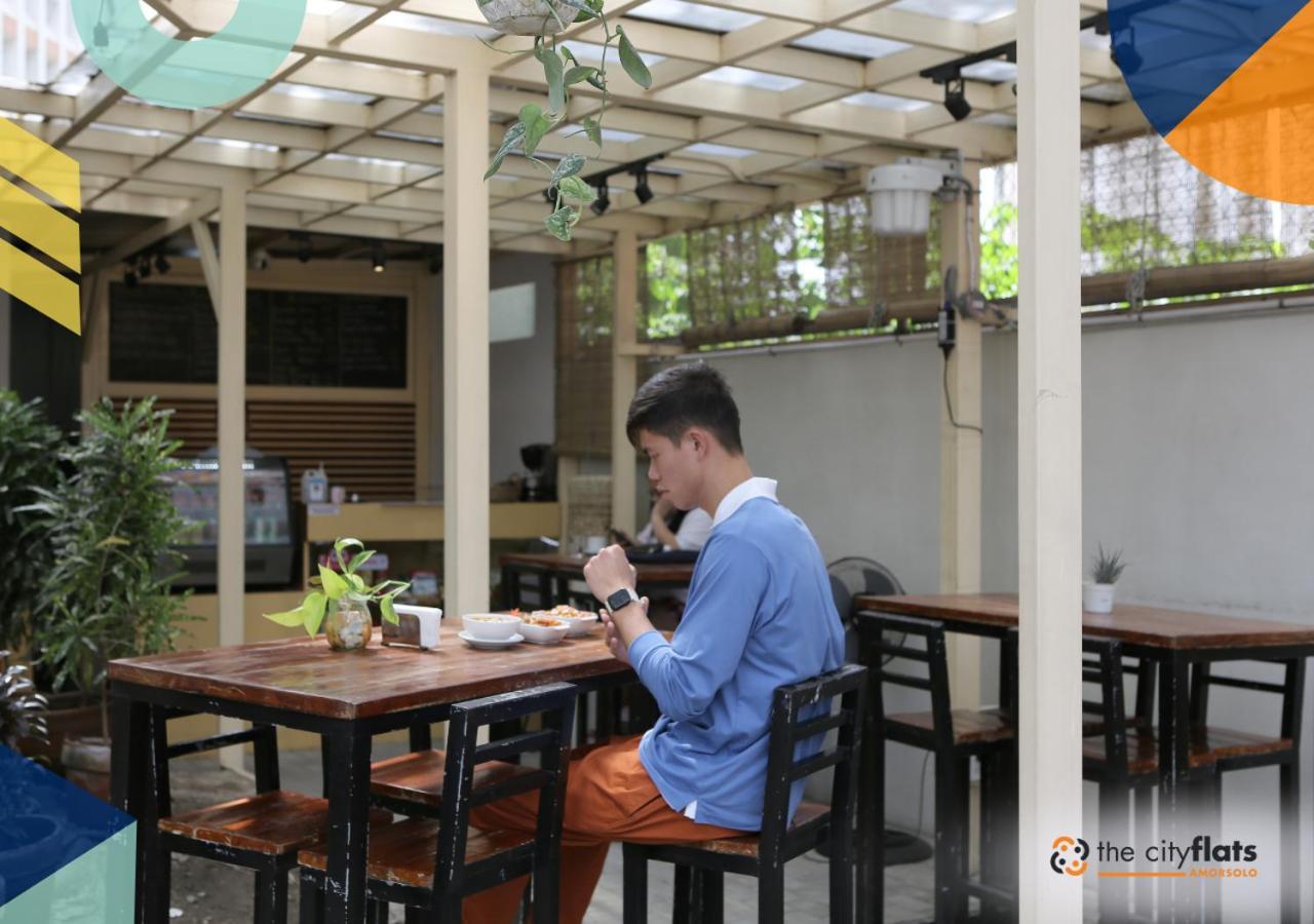 The City Flats Amorsolo Makati City Exterior photo