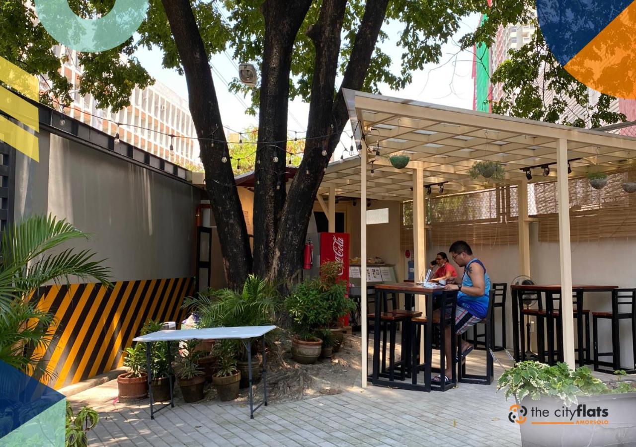 The City Flats Amorsolo Makati City Exterior photo